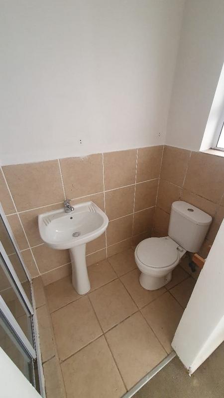 To Let 2 Bedroom Property for Rent in Kingswood Eastern Cape